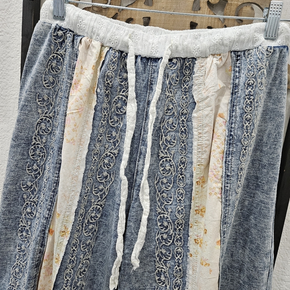 POL Women's Blue and Cream Patchwork Harem Pants and Top ( SET) - Picture 3 of 7
